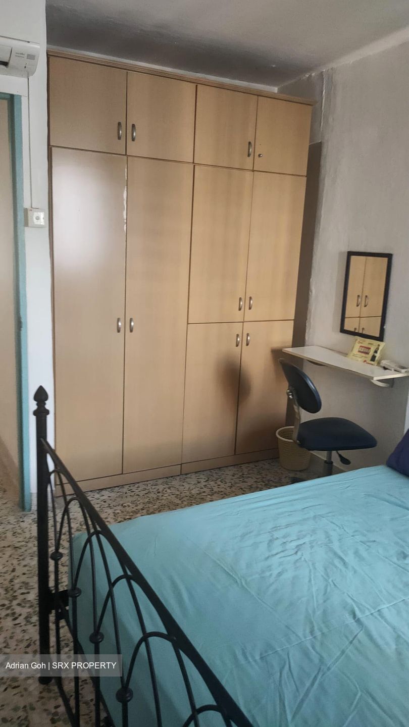 Hougang Avenue 3 (Hougang),  #446159131